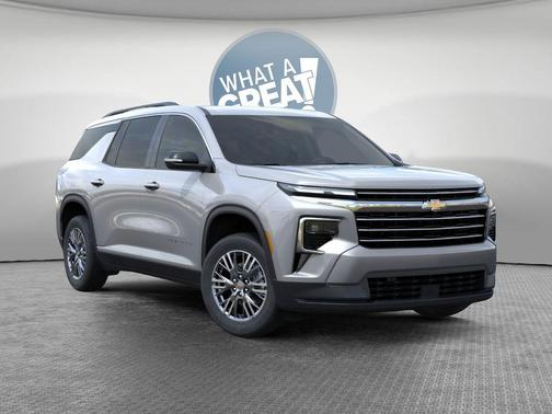 Sterling Gray Metallic 2026 Chevrolet Traverse LT