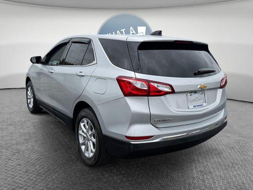 Silver Ice Metallic 2020 Chevrolet Equinox 1LT