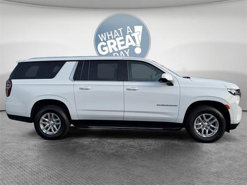 2024 Chevrolet Suburban LT