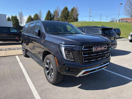 2025 GMC Yukon XL 4WD AT4