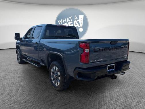 Lakeshore Blue Metallic 2025 Chevrolet Silverado 2500 Custom