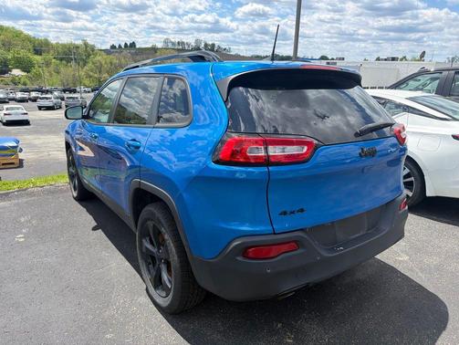 Hydro Blue Pearlcoat 2018 Jeep Cherokee Limited