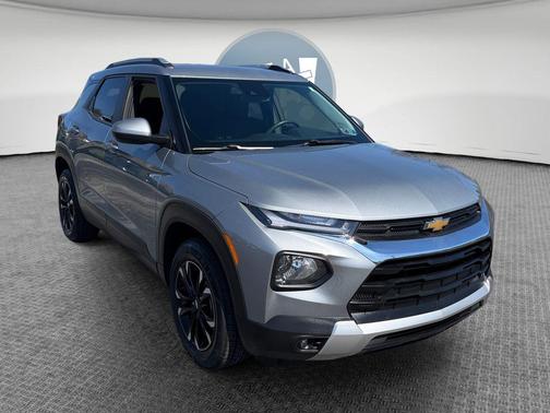Sterling Gray Metallic 2023 Chevrolet Trailblazer LT
