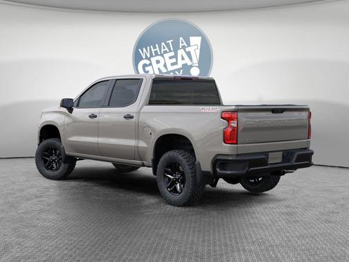 White Sands 2026 Chevrolet Silverado 1500 Custom Trail Boss