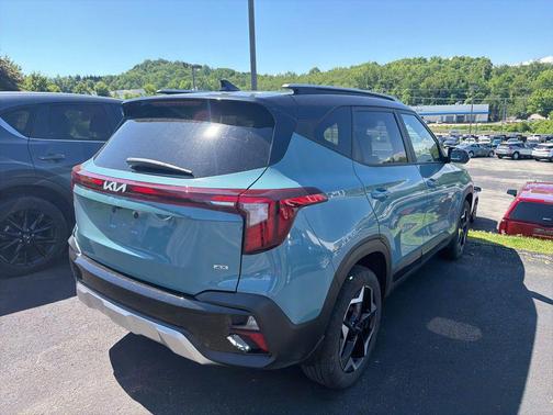 Pluton Blue/Black Roof 2025 Kia Seltos S