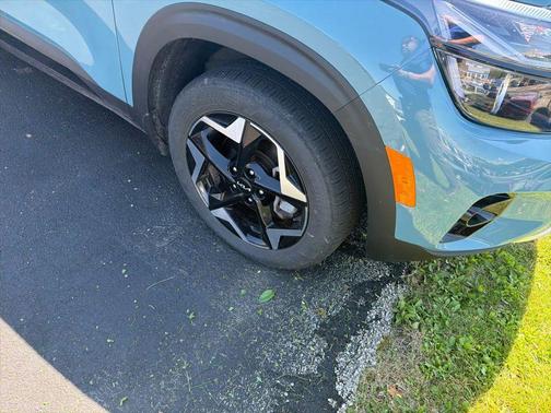 Pluton Blue/Black Roof 2025 Kia Seltos S