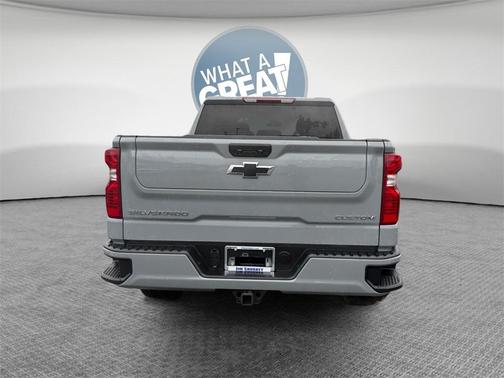 2025 Chevrolet Silverado 1500 Custom