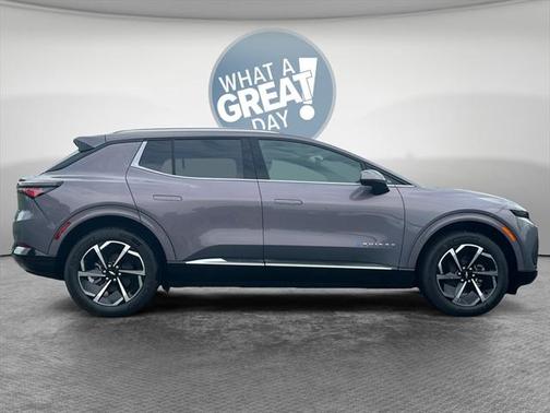 2025 Chevrolet Equinox EV LT