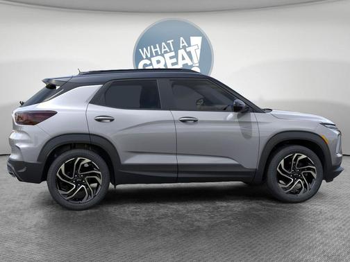 Sterling Gray Metallic 2026 Chevrolet Trailblazer RS