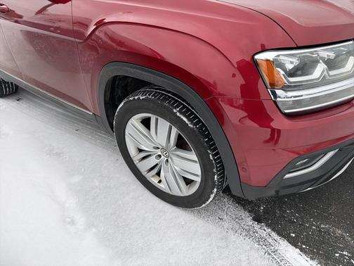 2018 Volkswagen Atlas 3.6L SEL Premium