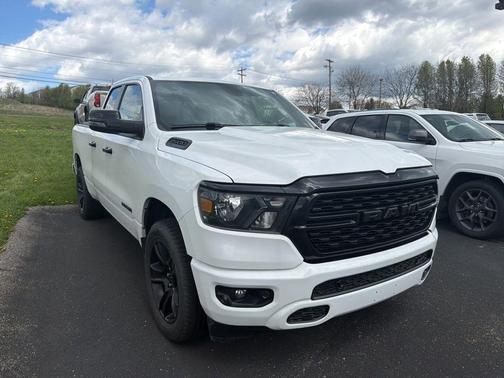 Bright White Clearcoat 2023 RAM 1500 Big Horn/Lone Star