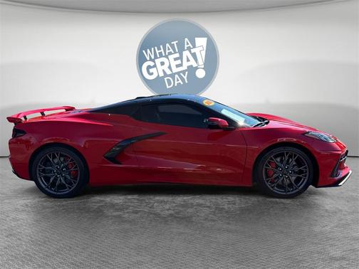2025 Chevrolet Corvette Stingray w/2LT