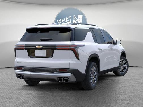Summit White 2026 Chevrolet Traverse LT