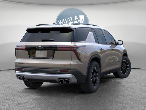 Sandstone Gray 2026 Chevrolet Traverse AWD Z71
