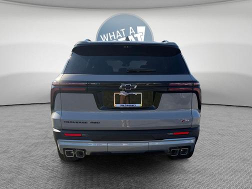 Sandstone Gray 2026 Chevrolet Traverse AWD Z71