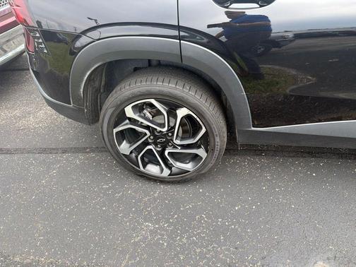 Mosaic Black Metallic 2025 Chevrolet Trax FWD 2RS