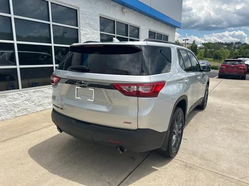2021 Chevrolet Traverse RS
