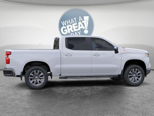 Summit White 2026 Chevrolet Silverado 1500 LT