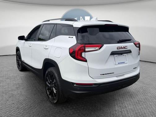 Summit White 2023 GMC Terrain SLE
