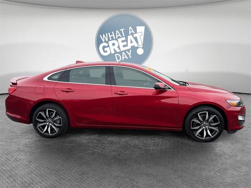 2023 Chevrolet Malibu FWD RS