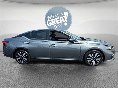 2020 Nissan Altima 2.5 SV