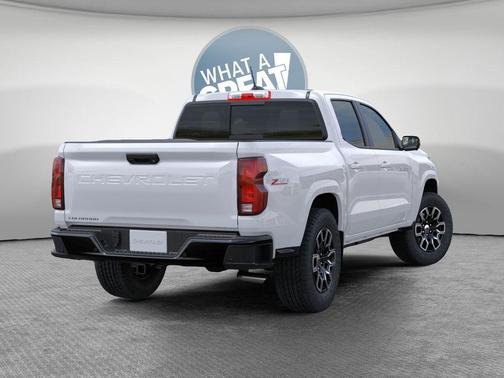 Summit White 2026 Chevrolet Colorado Z71