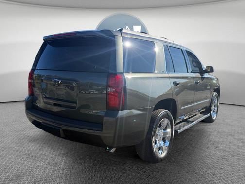 Deepwood Green Metallic 2019 Chevrolet Tahoe LT