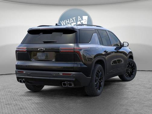 Mosaic Black Metallic 2026 Chevrolet Traverse LT