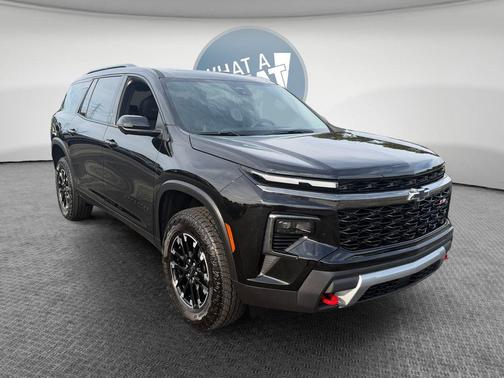 Mosaic Black Metallic 2026 Chevrolet Traverse AWD Z71