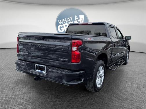 2022 Chevrolet Silverado 1500 Custom