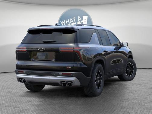 Mosaic Black Metallic 2026 Chevrolet Traverse AWD Z71