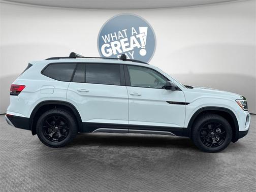 2024 Volkswagen Atlas 2.0T SE w/Technology 4MOTION