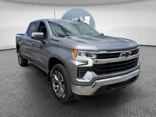 Sterling Gray Metallic 2024 Chevrolet Silverado 1500 LT