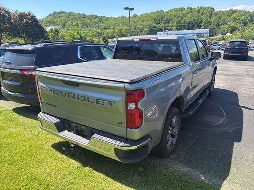 Sterling Gray Metallic 2024 Chevrolet Silverado 1500 LT