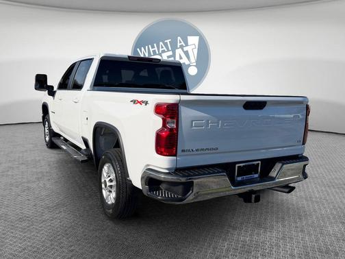 Summit White 2025 Chevrolet Silverado 2500 LT