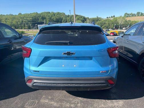 Marina Blue Metallic 2025 Chevrolet Trax FWD 2RS