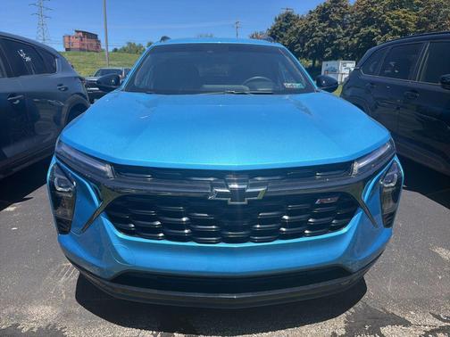 Marina Blue Metallic 2025 Chevrolet Trax FWD 2RS