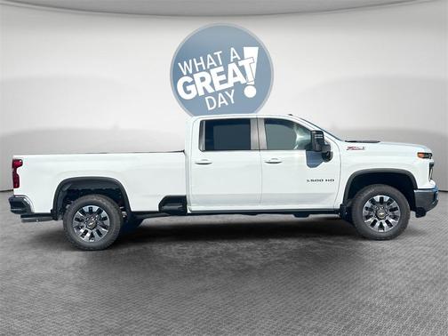 2025 Chevrolet Silverado 3500 LT