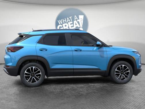 Marina Blue Metallic 2026 Chevrolet Trailblazer LT
