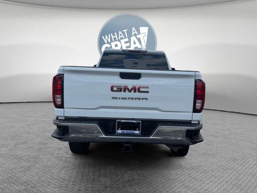 Summit White 2022 GMC Sierra 2500 Pro