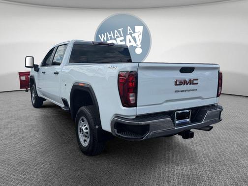 Summit White 2022 GMC Sierra 2500 Pro
