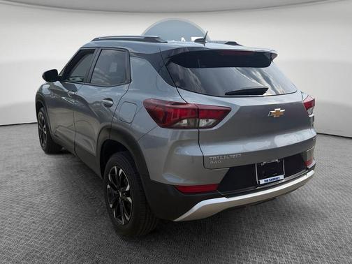 Sterling Gray Metallic 2023 Chevrolet Trailblazer LT