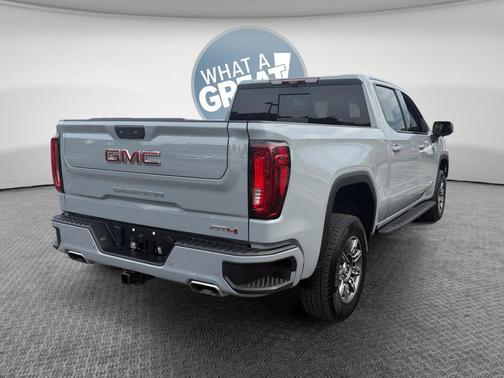 Thunderstorm Gray 2024 GMC Sierra 1500 AT4