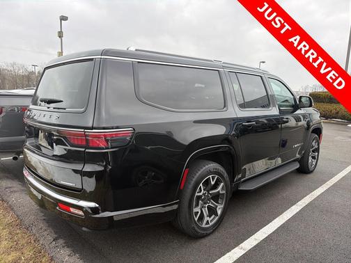 2024 Jeep Wagoneer L Series III 4x4