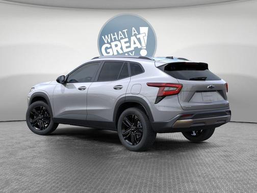 Sterling Gray Metallic 2026 Chevrolet Trax FWD ACTIV