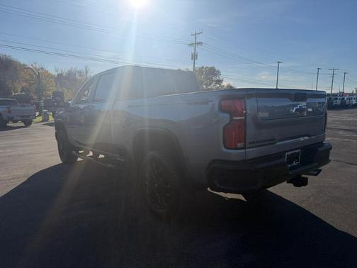 Sterling Gray Metallic 2025 Chevrolet Silverado 2500 LT