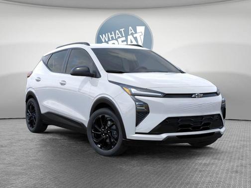 Summit White 2027 Chevrolet Bolt RS