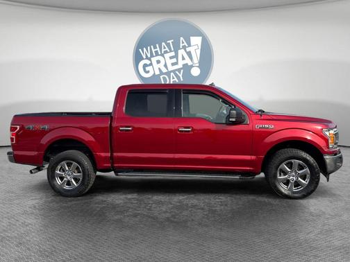 Ruby Red Metallic Tinted Clearcoat 2019 Ford F-150 XLT