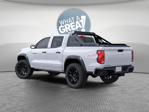 Summit White 2026 Chevrolet Colorado Trail Boss