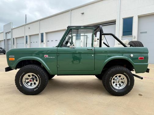 1970 Ford Bronco Base